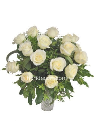 Bouquet di rose bianche confezionato