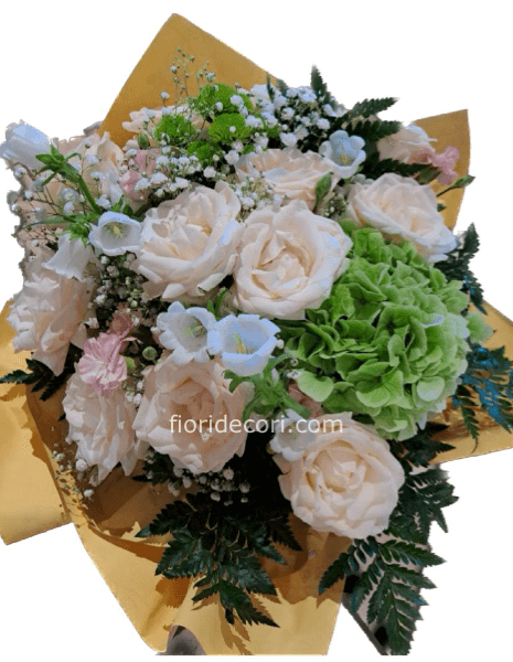 Bouquet di rose e ortensie