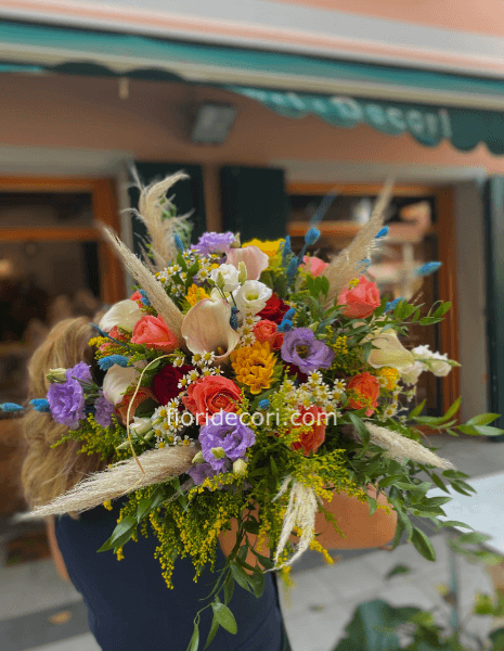 Mazzo di fiori misto colorato